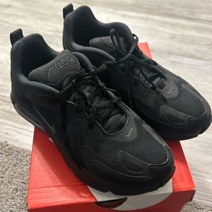 Nike Air Max 200